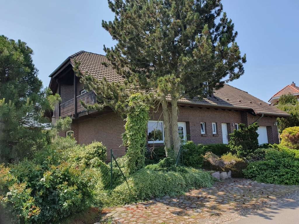 Immobilie in Schwedt/Oder - Vielseitiges Einfamilienhaus mit Gewerbefläche in Berkholz-Meyenburg! - Bild 0