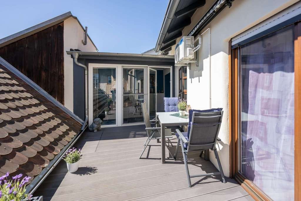 Immobilie in Stutensee - Charmantes Einfam. Haus mit 2 Wohnungen - ideales Generationshaus in ruhiger Lage in Friedrichstal - Bild 1
