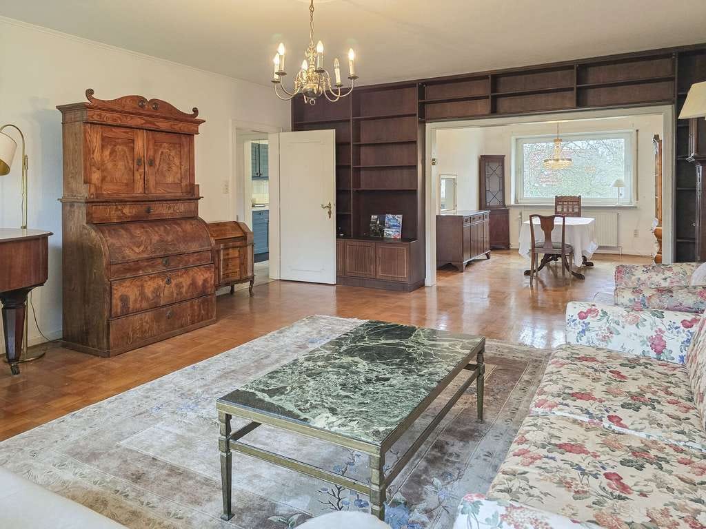 Immobilie in Nortorf - Komfortables Wohnen auf einer Ebene – Bungalow mit exklusiver Wellnessoase und Indoor-Pool - Bild 4