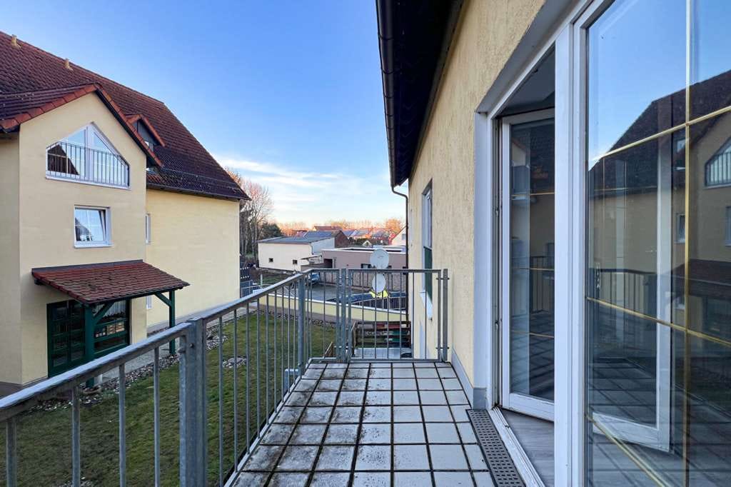 Immobilie in Herbsleben - Renovierte & bezugsbereite Eigentumswohnung mit Balkon & Stellplatz - Bild 4