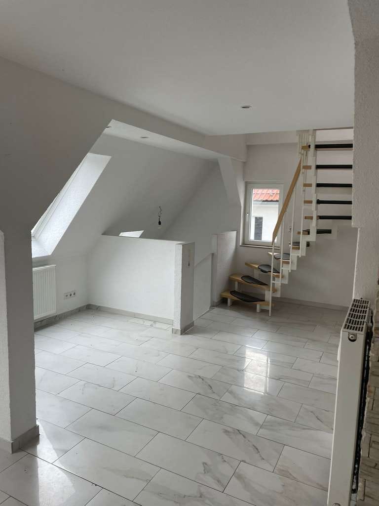 Immobilie in Weinstadt - Schöne 4 Zimmer Maisonette Wohnung mit Kfz-Stellplatz, vermietet - Bild 4