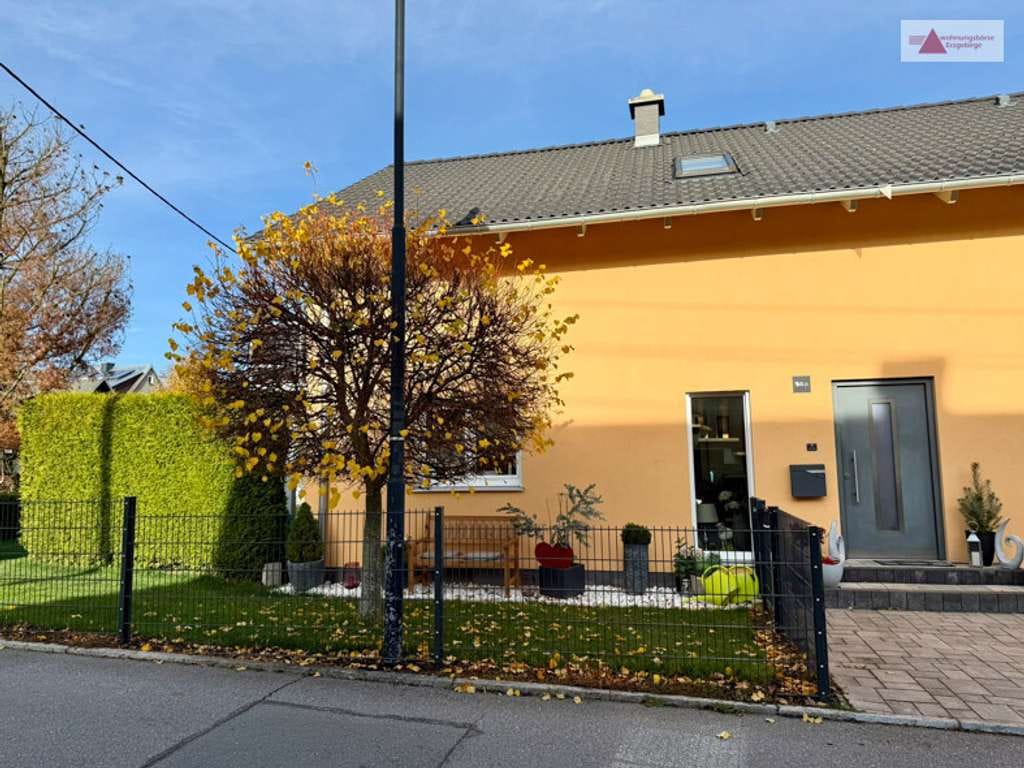 Immobilie in Bärenstein - Einfamilienhaus mit Wintergarten, Terrasse, Garage & Erdwärme in Königswalde bei Annaberg & Chemnitz - Bild 2