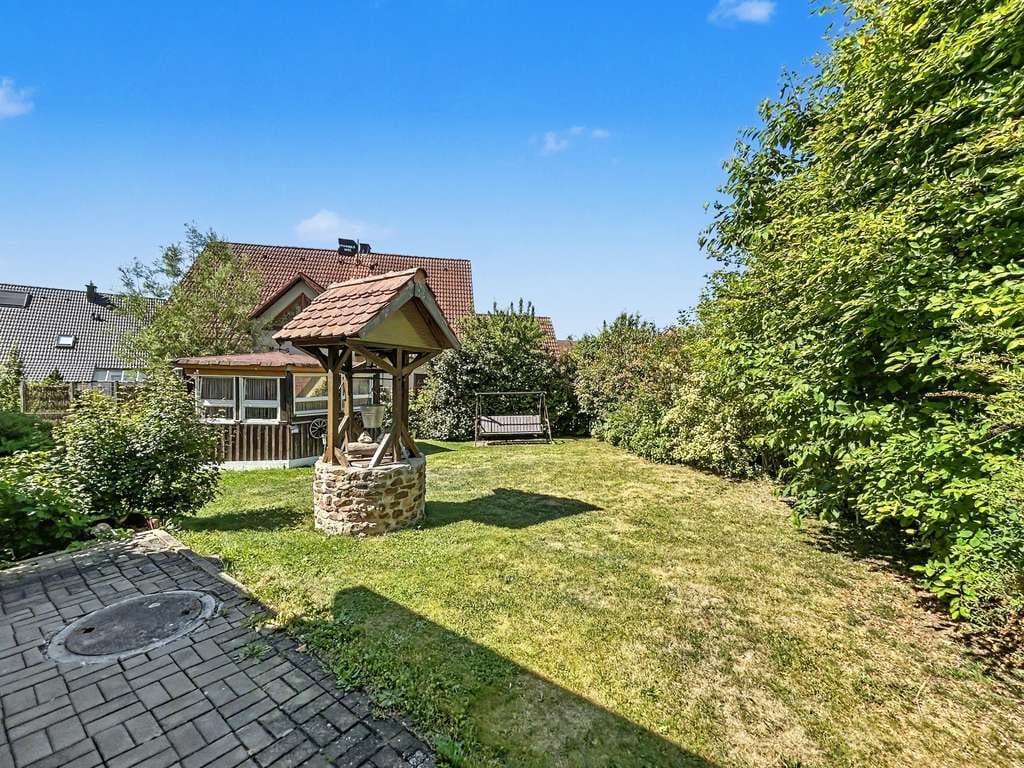 Immobilie in Herrieden - Charmantes Einfamilienhaus mit Einliegerwohnung und wunderschönem Garten in Herrieden - Bild 1