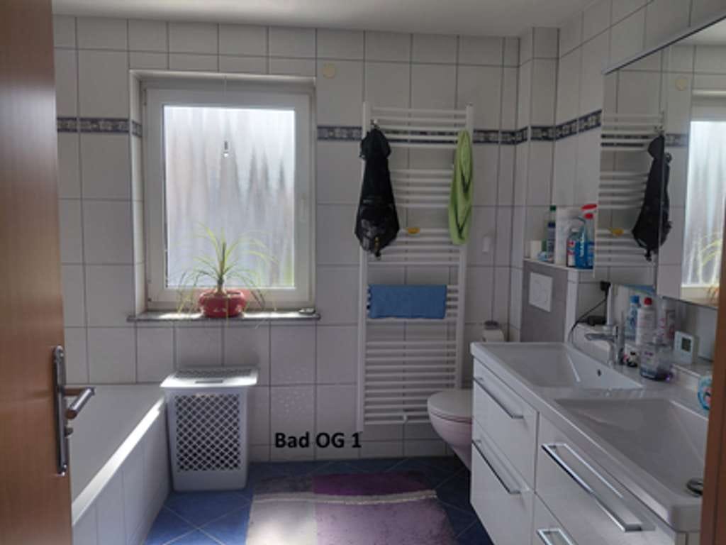Immobilie in Rangendingen - Doppelhaushälfte mit  Terrasse, Carport, Gartenhaus, und Pool  - Bild 1