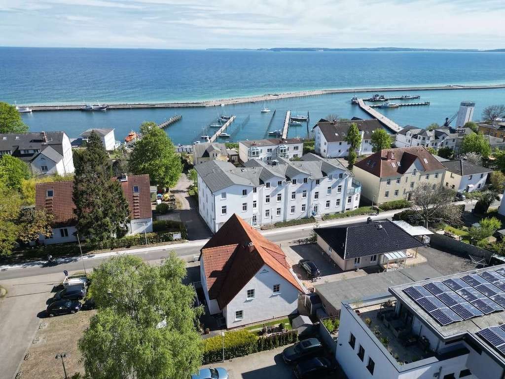 Immobilie in Sassnitz - Vielseitiges Einfamilienhaus mit Einliegerwohnung und Büroeinheit in Sassnitz auf Rügen - Bild 2