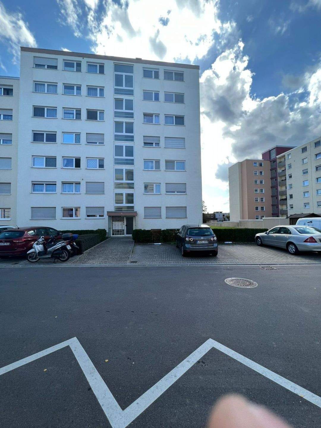 Immobilie in Hemmingen - Vermietete 3-Zimmer-Wohnung in Feldrandlage Hemmingen mit Balkon & Stellplatz - Bild 0