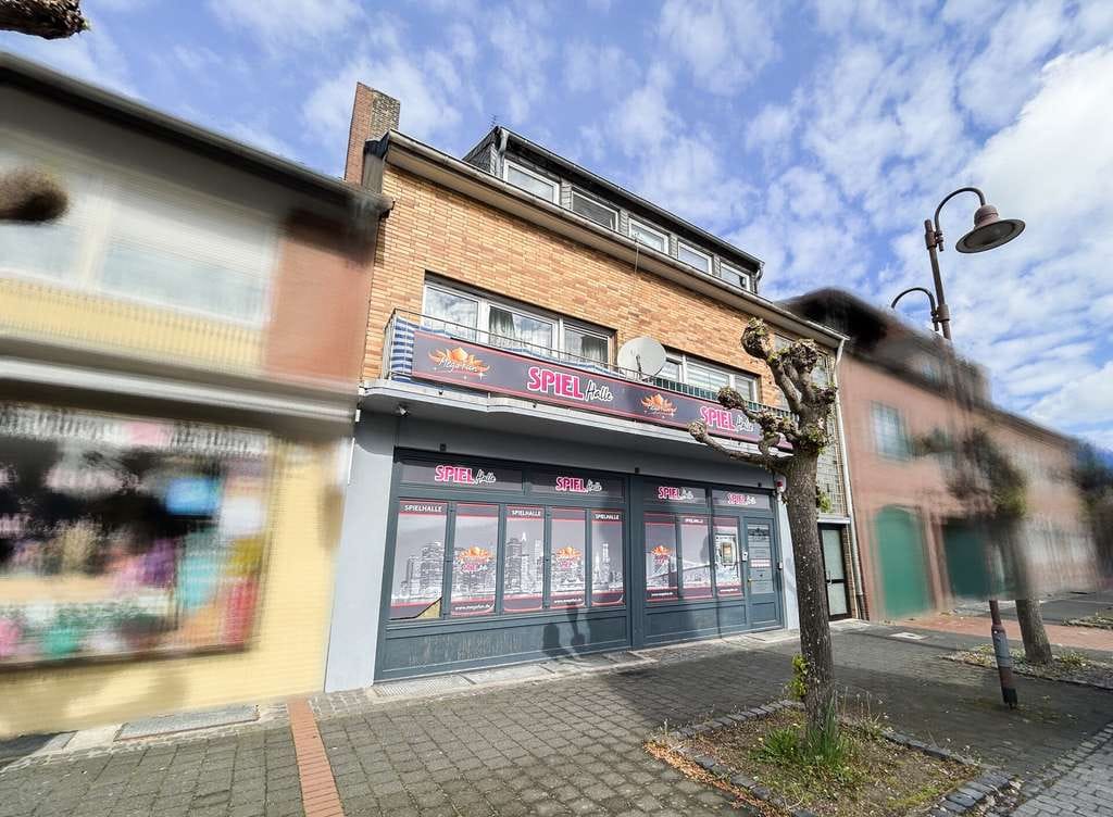 Immobilie in Aldenhoven - Wohn- und Geschäftshaus in zentraler Lage von Aldenhoven mit vielseitiger Gewerbeeinheit und zwei gr - Bild 1