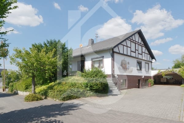 Immobilie in Beulich - Verzorgde twee-onder-een-kapwoning met oma appartement in Beulich, bij Emmelshausen - Bild 1