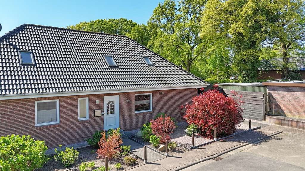 Immobilie in Burg (Dithmarschen) - Attraktives Einfamilienhaus in Sackgassenlage von Burg (Dithmarschen) - Bild 2