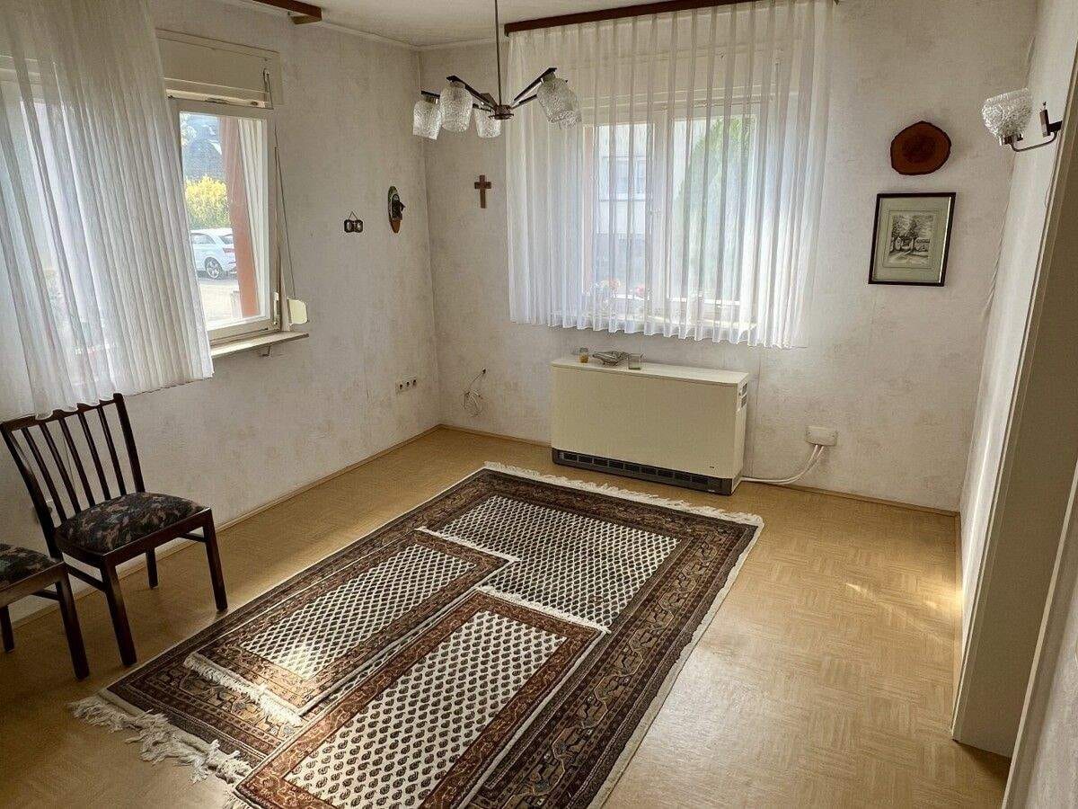 Immobilie in Steinmauern - Für den Handwerker! Gemütliches EFH mit Scheune in ruhiger Lage von Steinmauern - Bild 3