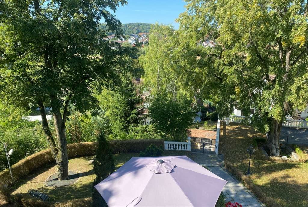 Immobilie in Aidlingen - OG-Wohnung in Aidlinger Villa - Bild 2