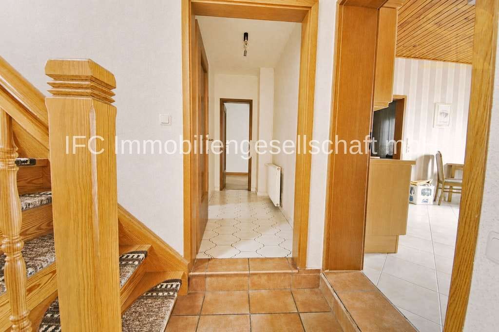 Immobilie in Coswig (Anhalt) - einzugsbereites Reihenmittelhaus mit Nebengelass, Partyraum und überdachter Terrasse in Coswig (Anha - Bild 4