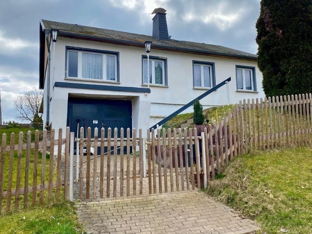 Immobilie in Weida - Achtung, neuer Preis! Einfamilienhaus mit Vollunterkellerung in bester Lage Weidas zu verkaufen. - Bild 0