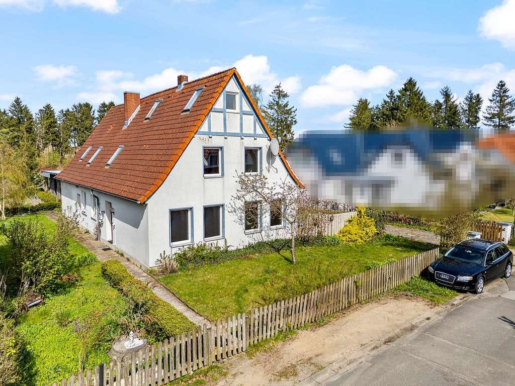 Immobilie in Ahrensbök - Wohnen am Feldrand – großes Zweifamilienhaus auf über 1.000 m² Grundstück - Bild 2