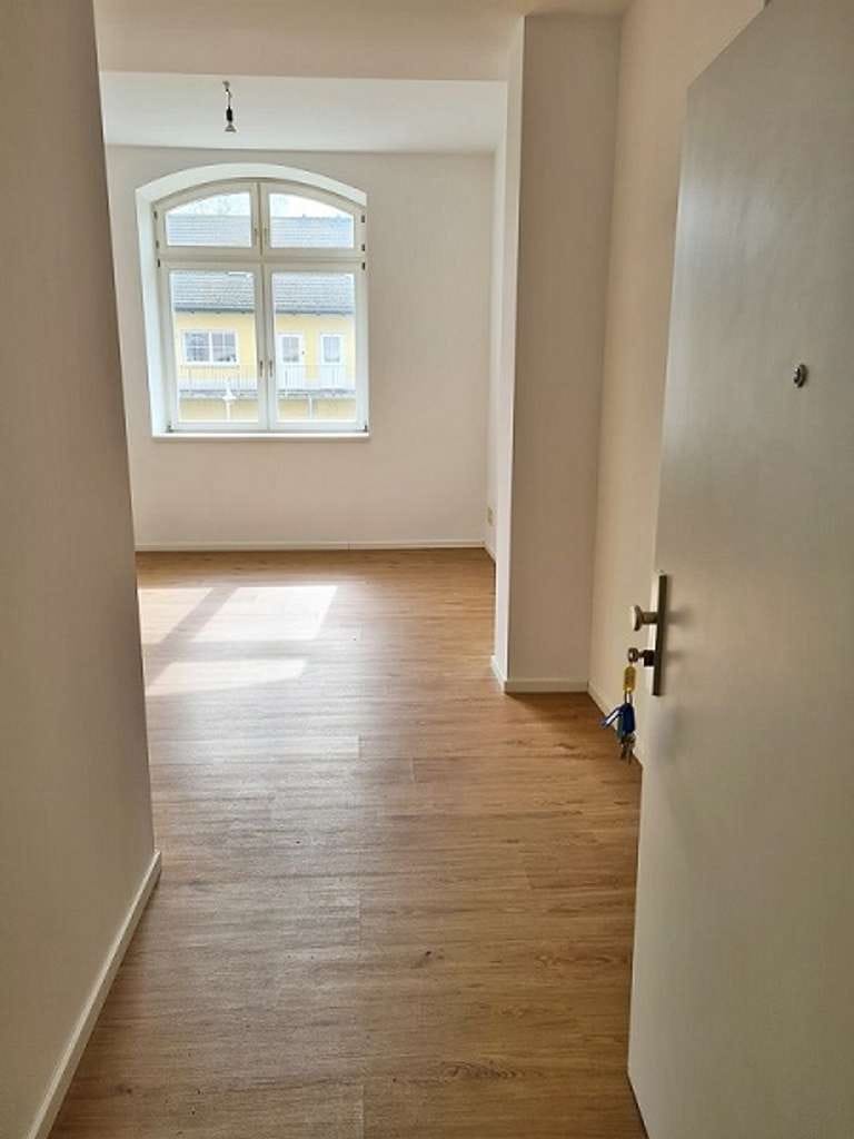 Immobilie in Neumark - altengerechte 2-Raum-Wohnung mit Lift und Fußbodenheizung  - Bild 0