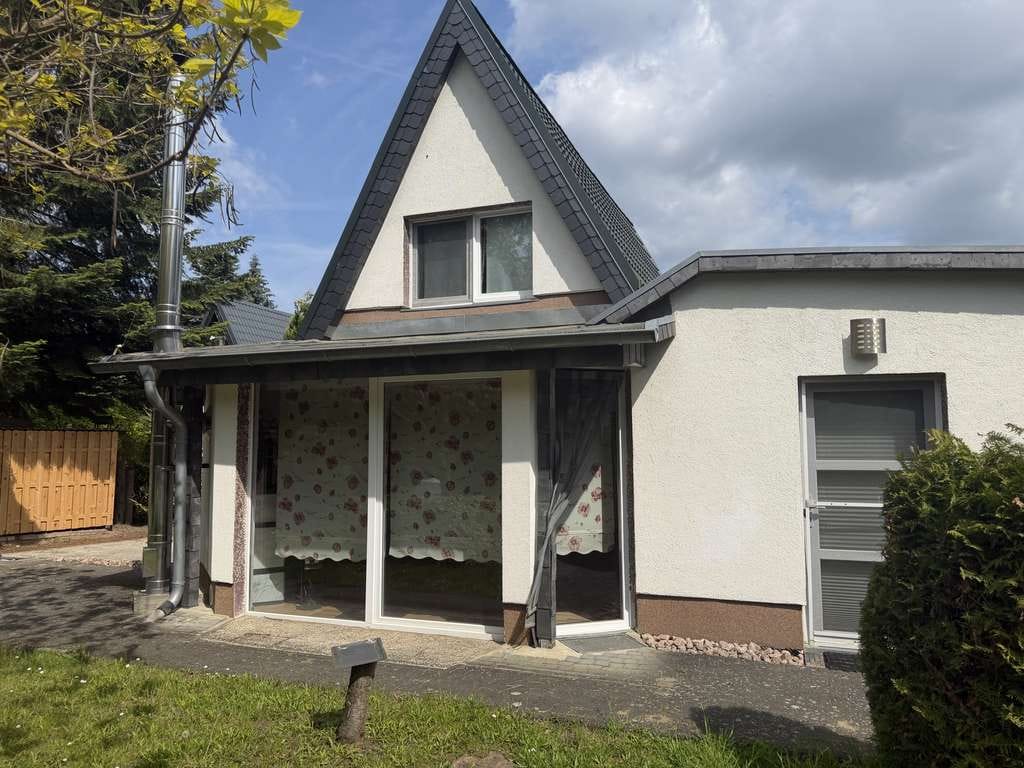 Immobilie in Schwielowsee - Großzügiges Wochenendhaus auf idyllischem Grundstück - Bild 1