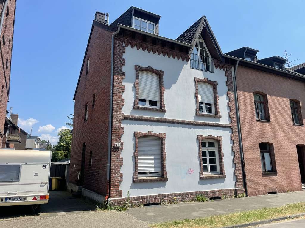 Immobilie in Viersen - Schickes 3-Fam.-Haus in Viersen * EG + 1. OG frei * SOLL-Rendite ca. 6,56% p.a. oder Eigennutzung - Bild 1