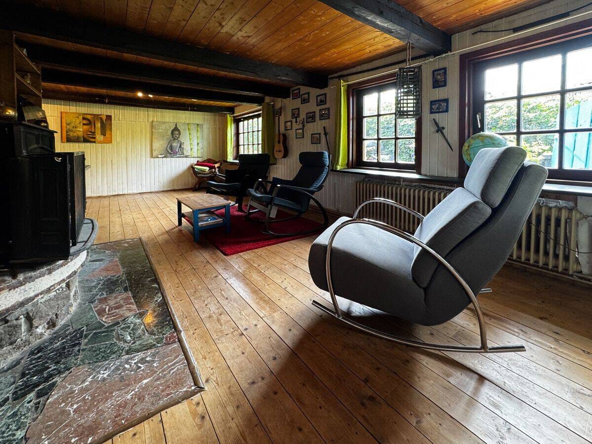 Immobilie in Kronprinzenkoog - Tradition trifft Wohnkomfort - Reetdachhaus auf großzügigem Grundstück! Ihr neues Zuhause im Grünen - Bild 2