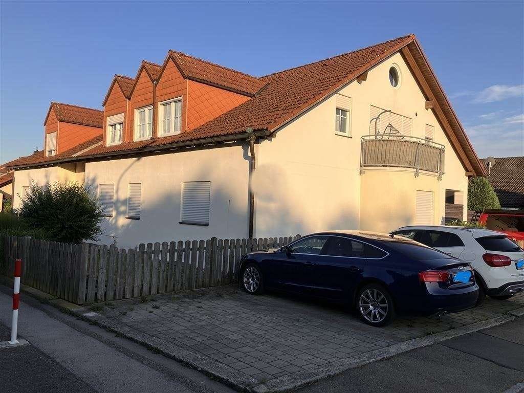 Immobilie in Hepberg - Lichtdurchflutete Dachgeschosswohnung in ruhiger Lage - Bild 0