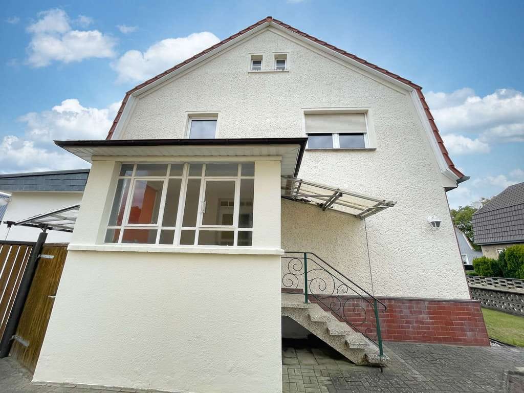 Immobilie in Breese - Viel Platz für Familie und Freizeit! Attraktives EFH mit großem Garten und Nebengebäuden - Bild 1