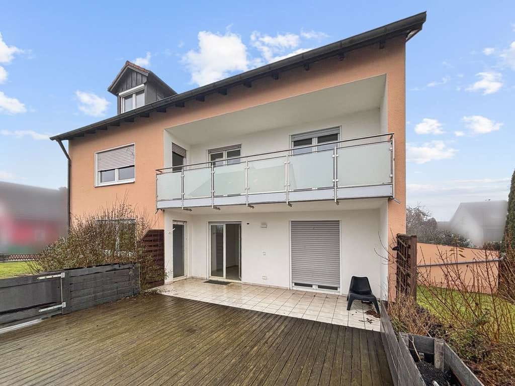 Immobilie in Obertraubling - Mehrfamilienhaus zur Sanierung und Erweiterung in Obertraubling - Bild 0
