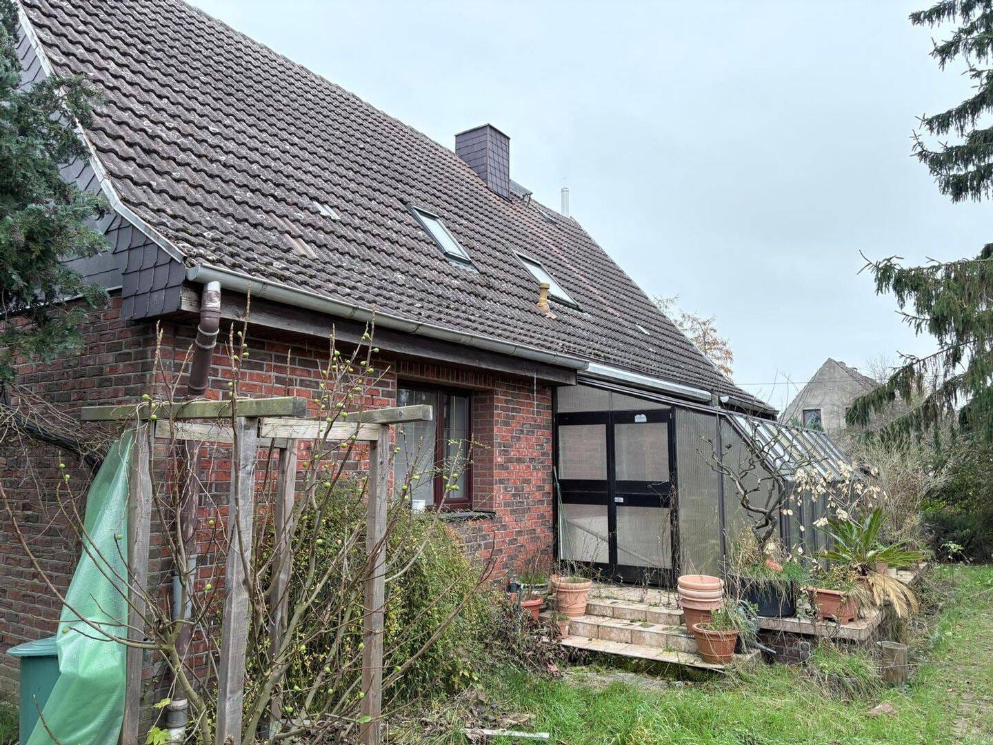 Immobilie in Zehdenick - Big Deal für kreative Köpfe: Charmantes Landhaus mit großem Grundstück, Nebengebäuden und Erdkeller - Wohnen, Arbeiten oder Neubau verwirklichen - Bild 1