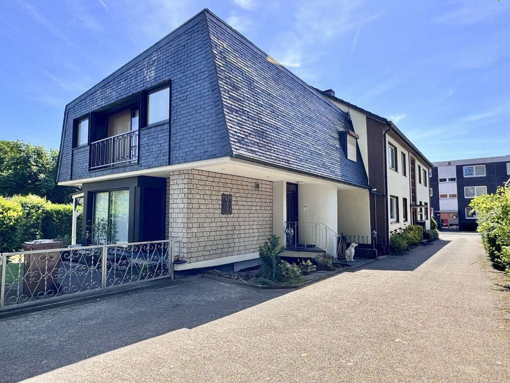 Immobilie in Hilden - Attraktives Wohninvestment mit zusätzlichem Haus-im-Haus-Konzept in Hilden. - Bild 0