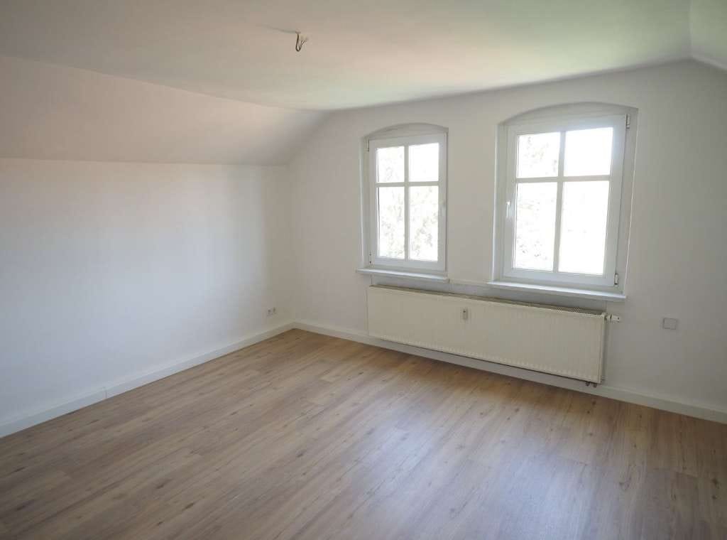 Immobilie in Schipkau - Vollvermietetes Doppelhaus im Denkmalensemble | 190 m² Wohnfläche | 21.000 € Jahresnettokaltmiete - Bild 3