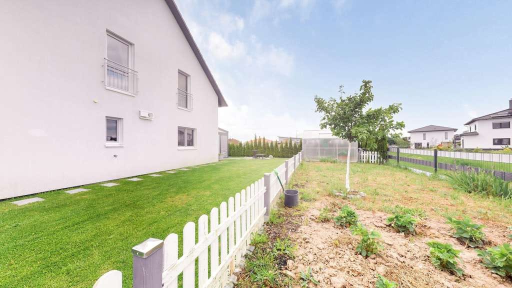 Immobilie in Schillingsfürst - Neuwertiges Einfamilienhaus in ruhiger Wohngegend - Bild 2