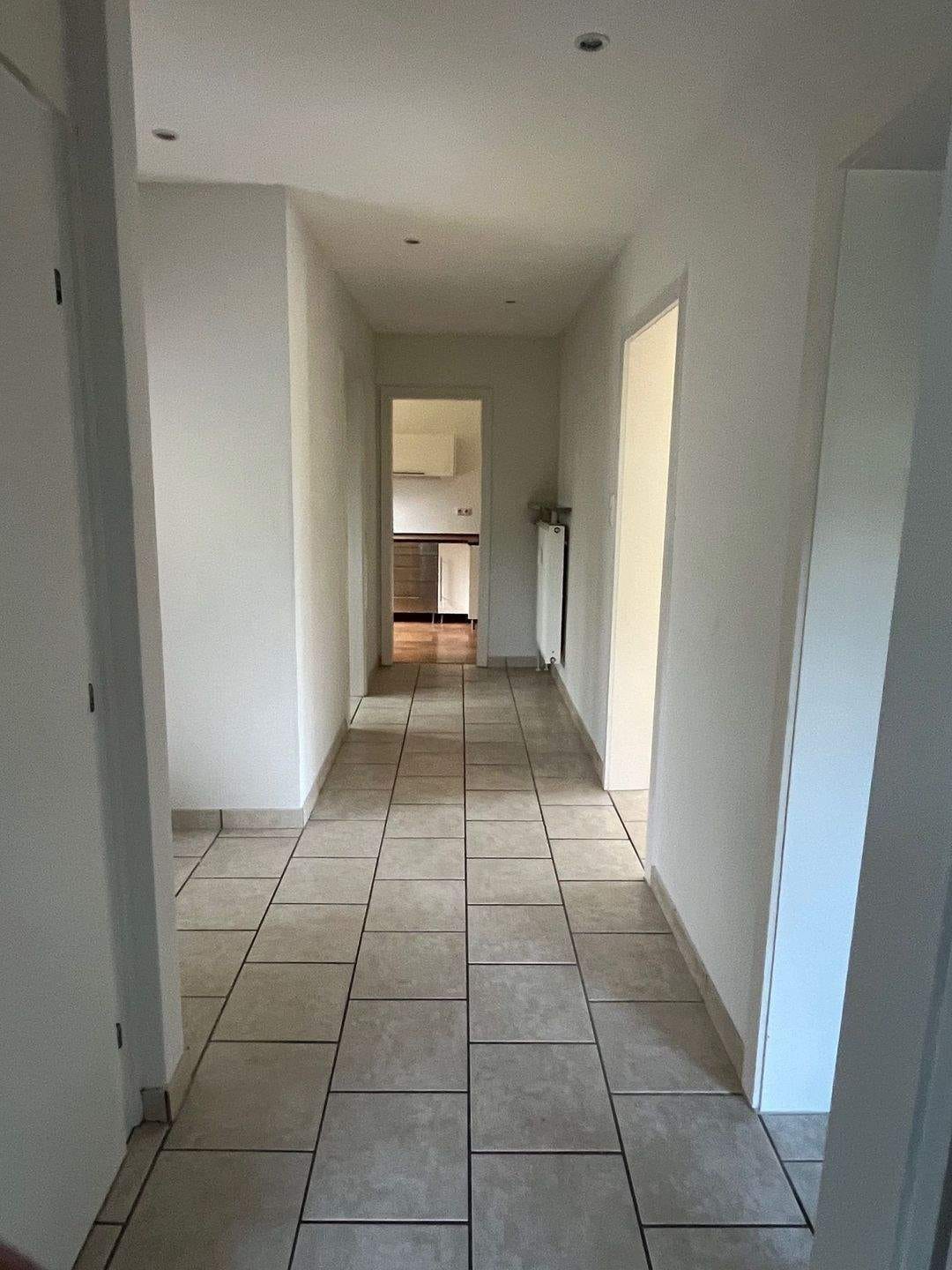 Immobilie in Großensee - Trittau-Dichterviertel: sonniges 2-Familienhaus mit Carport, Garage und Teich - Bild 1