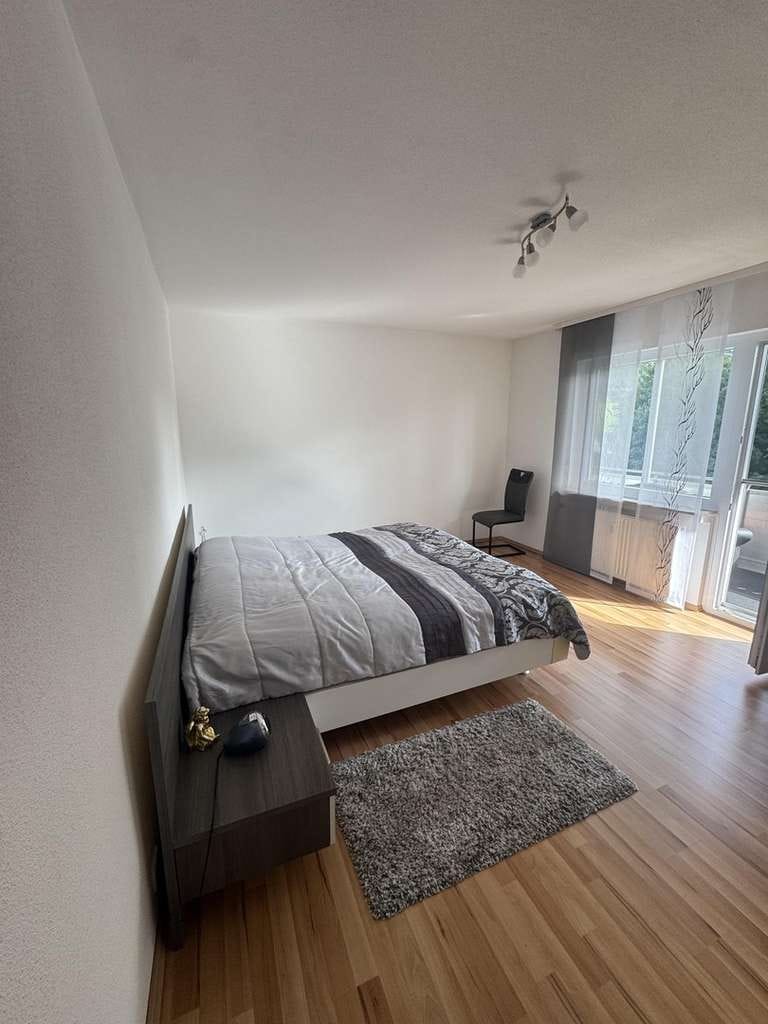 Immobilie in Wellendingen - Zweifamilienhaus mit Sauna und großem Grundstück in ruhiger Hanglage - Bild 4