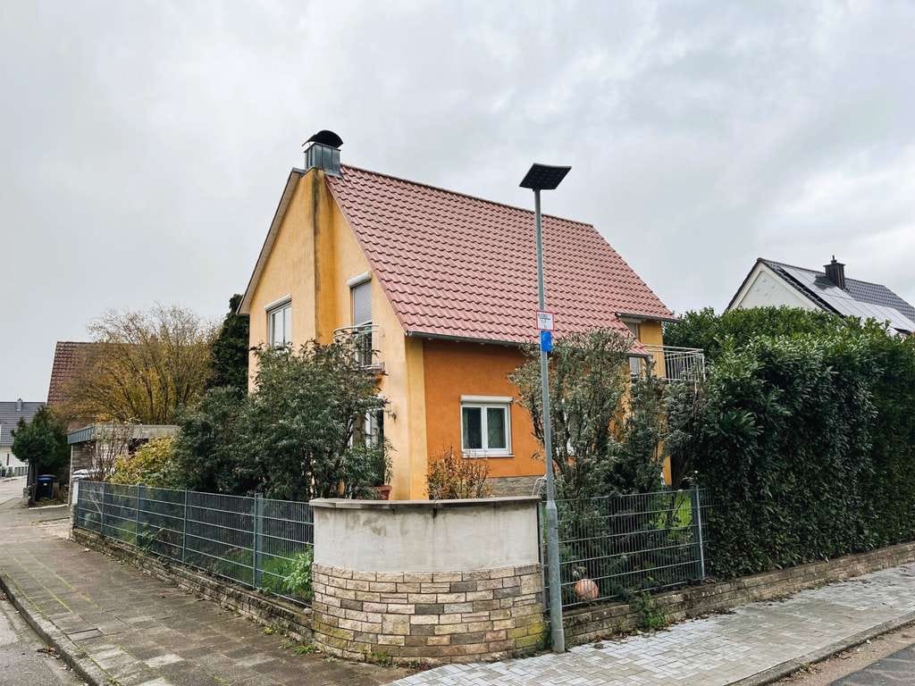Immobilie in Offenbach an der Queich - Platz für Familie, Gäste oder Homeoffice – Haus mit separatem Apartment - Bild 0