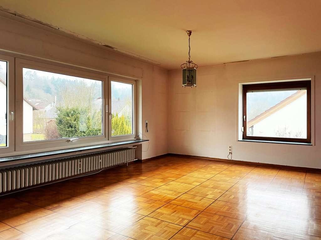 Immobilie in Nagold - Zwei Wohnungen in einem Angebot in Nagold – 4-Zimmer-OG & 1-Zimmer-DG - Bild 3