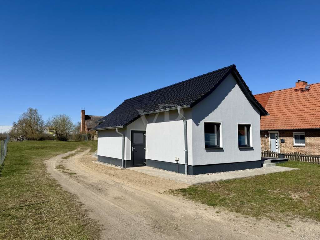 Immobilie in Fünfseen - neuwertiges Einfamilienhaus auf großem Grundstück, kürzlich saniert, oder als Ferienimmobilie - Bild 1