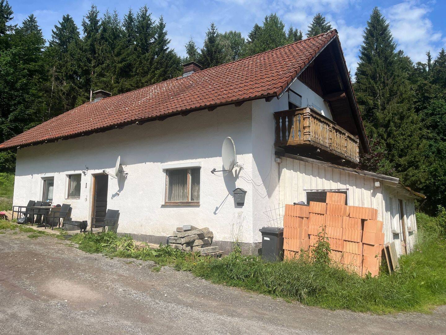 Immobilie in Grafling - Ehemaliges Bauernhaus n. Grafling im Bayer. Wald - Bild 0