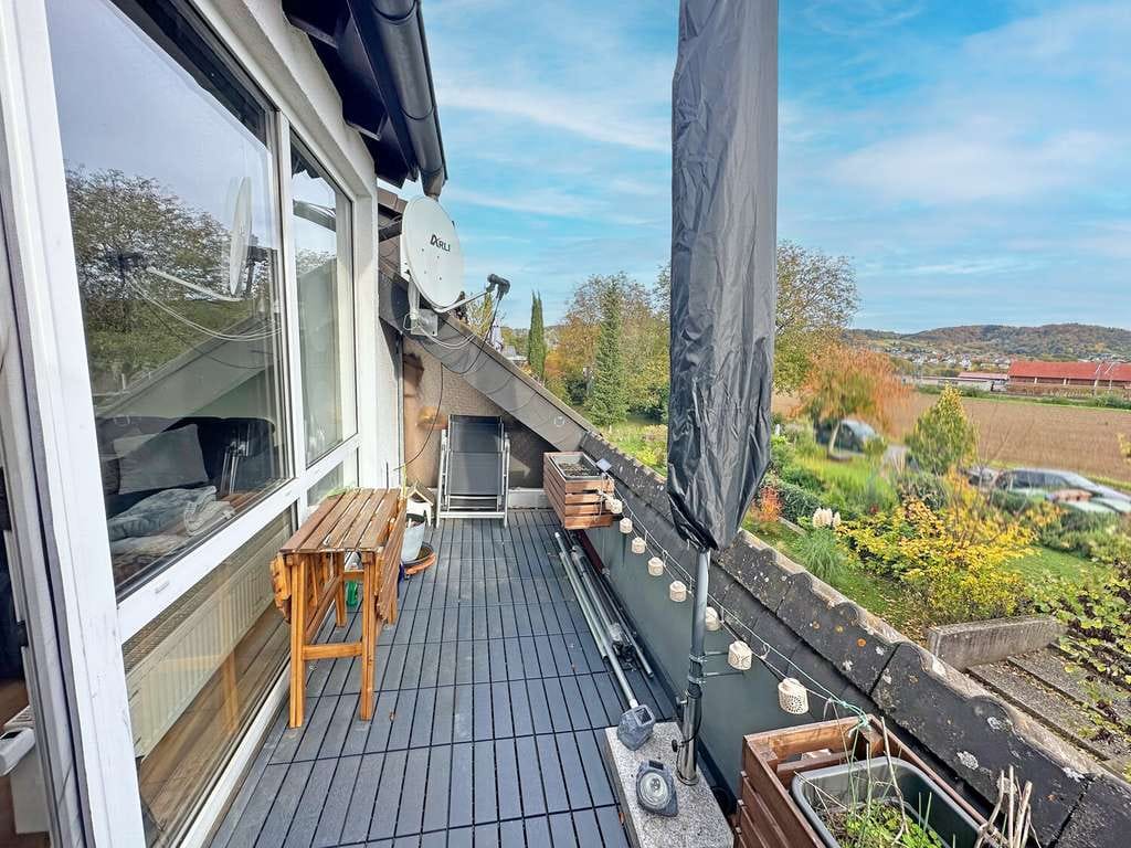 Immobilie in Hirschberg an der Bergstraße - Großzügige Maisonettewohnung mit Balkon in Feldrandlage - Bild 3