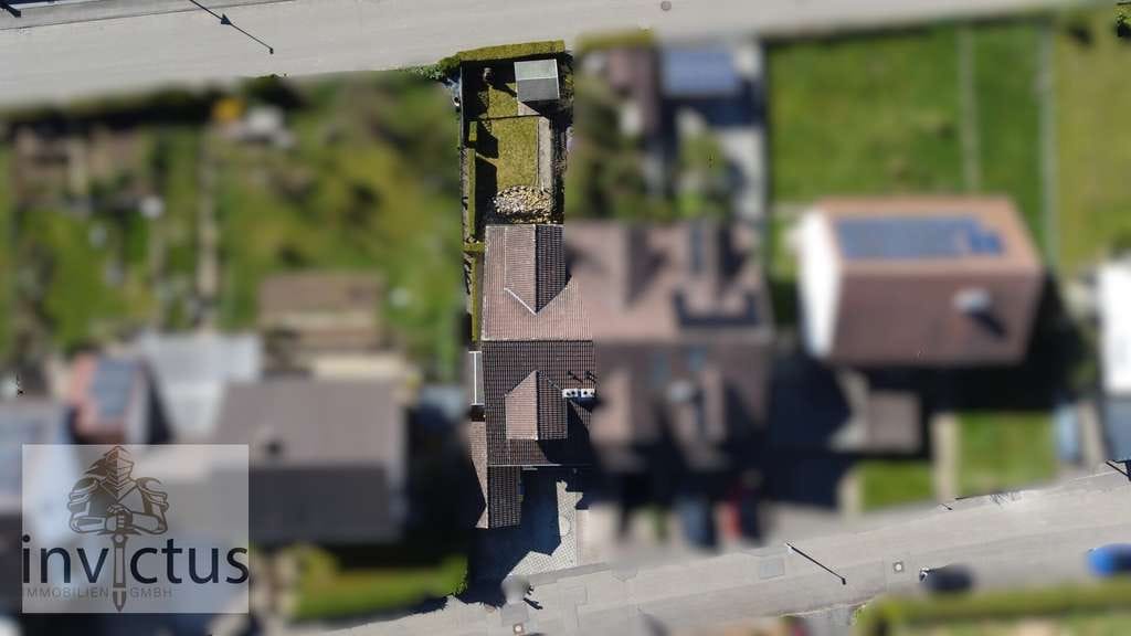 Immobilie in Gundelsheim - Viel Platz für Ihre Zukunft – charmantes Reihenendhaus mit Wintergarten & Kamin - Bild 3