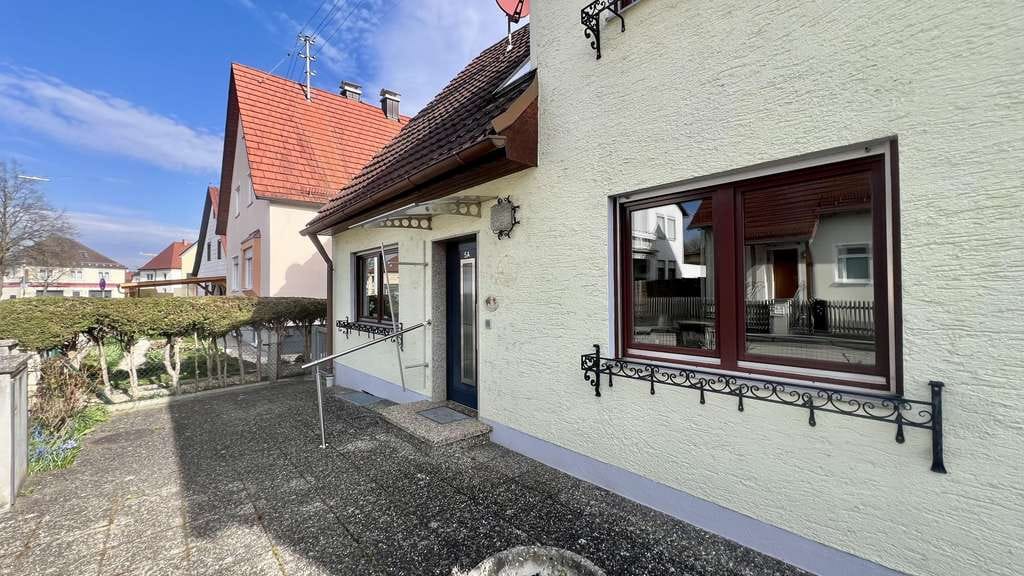 Immobilie in Dinkelscherben - Haus zum Preis einer Wohnung - Bild 1