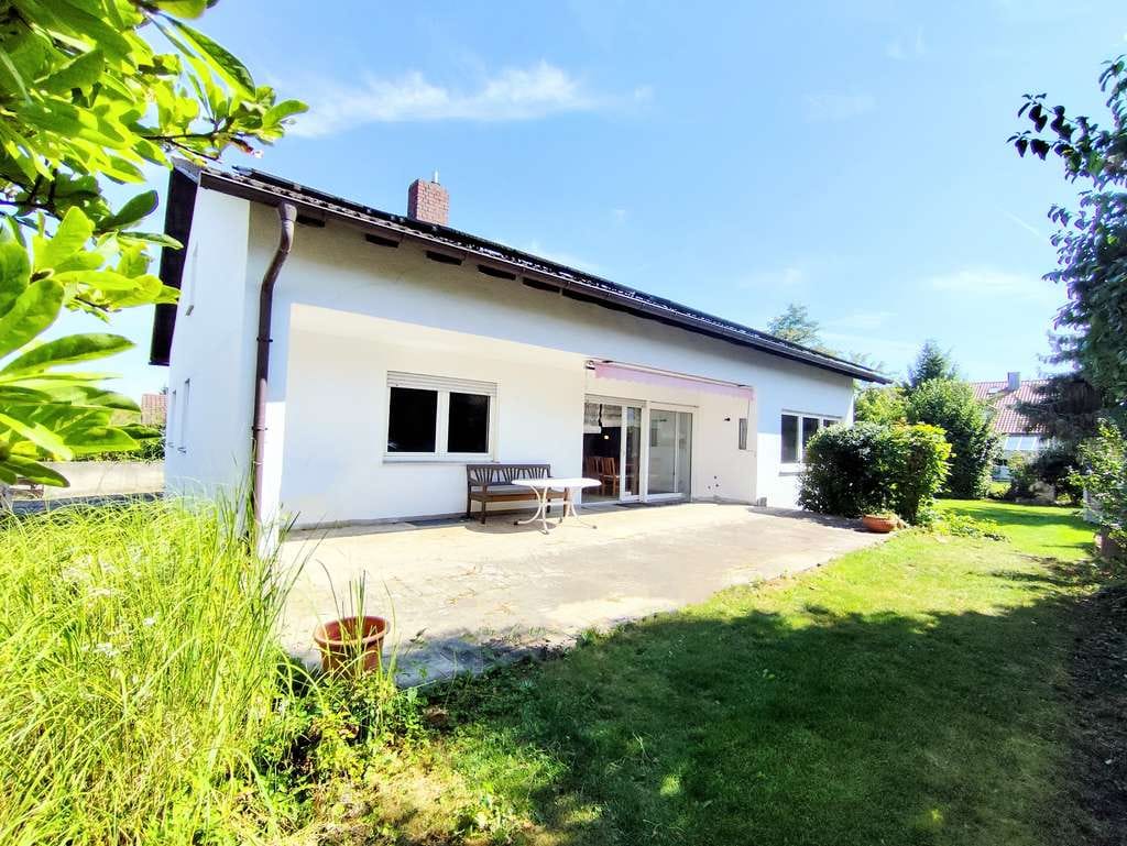 Immobilie in Atting - Einfamilienhaus mit großem Garten nähe Straubing - Bild 0