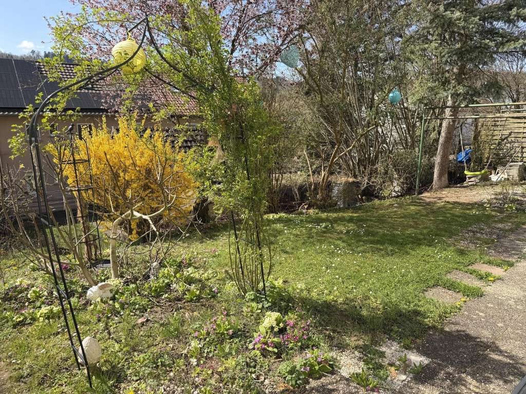 Immobilie in Rudersberg - 2,5-Zimmer-Wohnung mit großer Süd-West-Terrasse und Garten - Bild 1