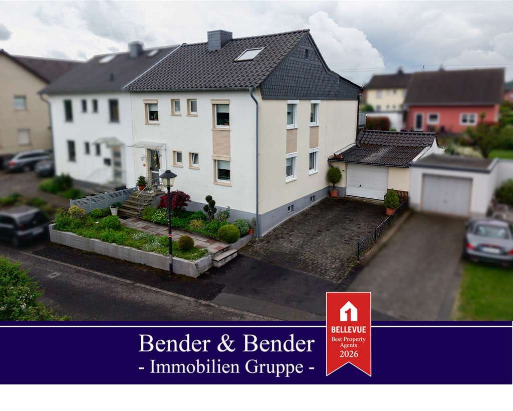 Immobilie in Hennef (Sieg) - Gepflegte Doppelhaushälfte mit Platz für zwei Familien in ruhiger Wohnlage von Hennef - Bild 1