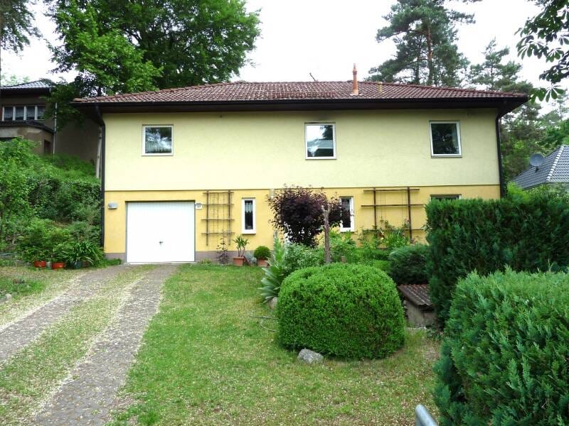 Immobilie in Schönwalde-Glien - Gepflegtes Einfamilienhaus mit direktem Zugang zum Wald - Bild 0