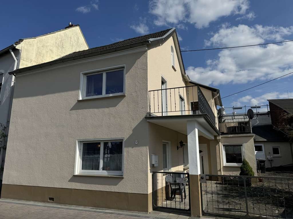 Immobilie in Rheinbreitbach - Charmantes Einfamilienhaus mit großem Potenzial in Rheinbreitbach – Nähe Bonn - Bild 2