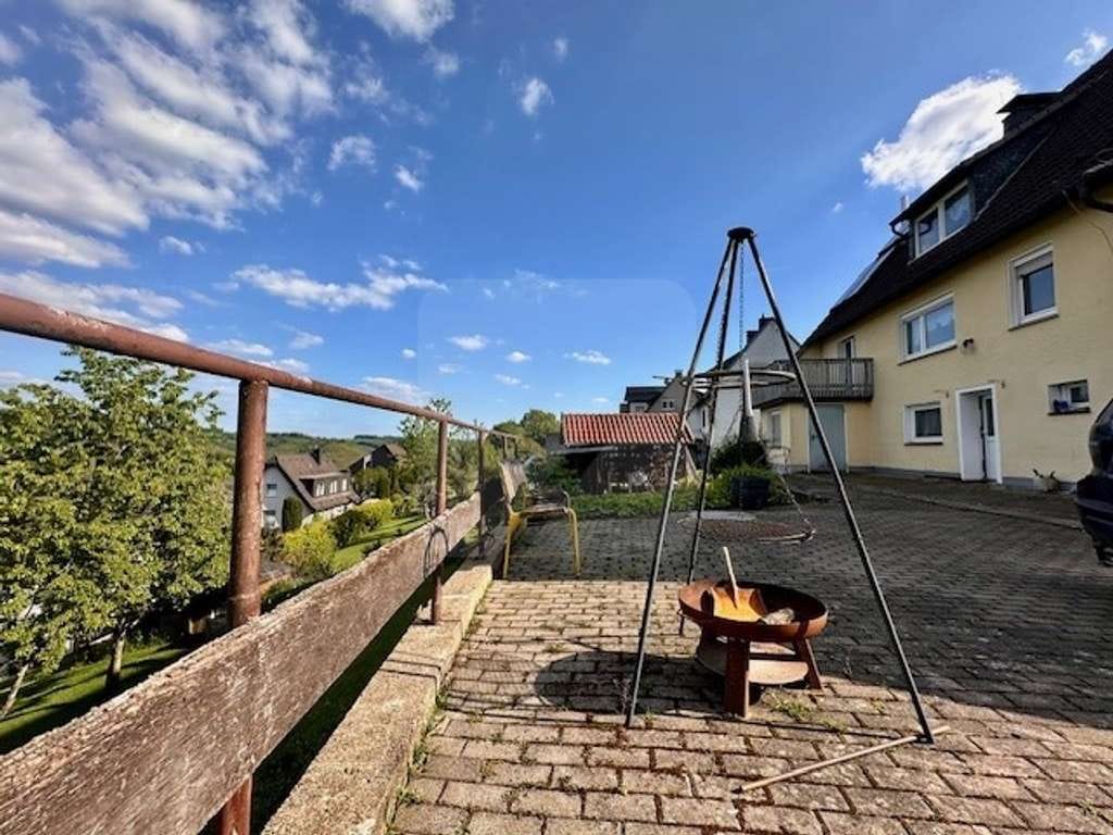 Immobilie in Schalksmühle - Schalksmühle Rotthausen - Einfamilienhaus mit zwei Wohneinheiten  - 756 m² Grundstück - Bild 3