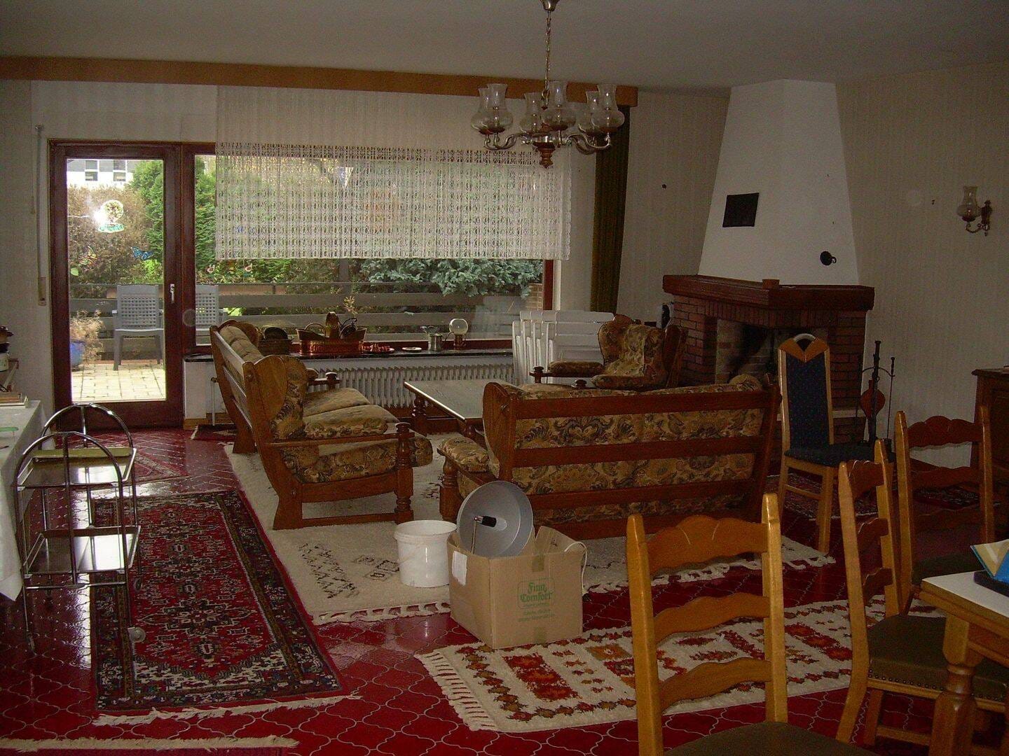 Immobilie in Ortenberg - Großzügiges 1 - 2 Familienhaus mit gr. Garten in schöner Wohnlage - Bild 3