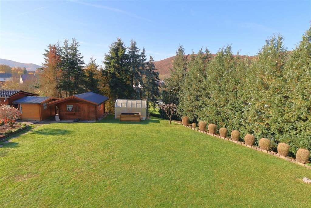 Immobilie in Sontra - TOP-Zustand: Ein- bis Dreifamilienhaus mit zahlreichen Extras - Bild 3