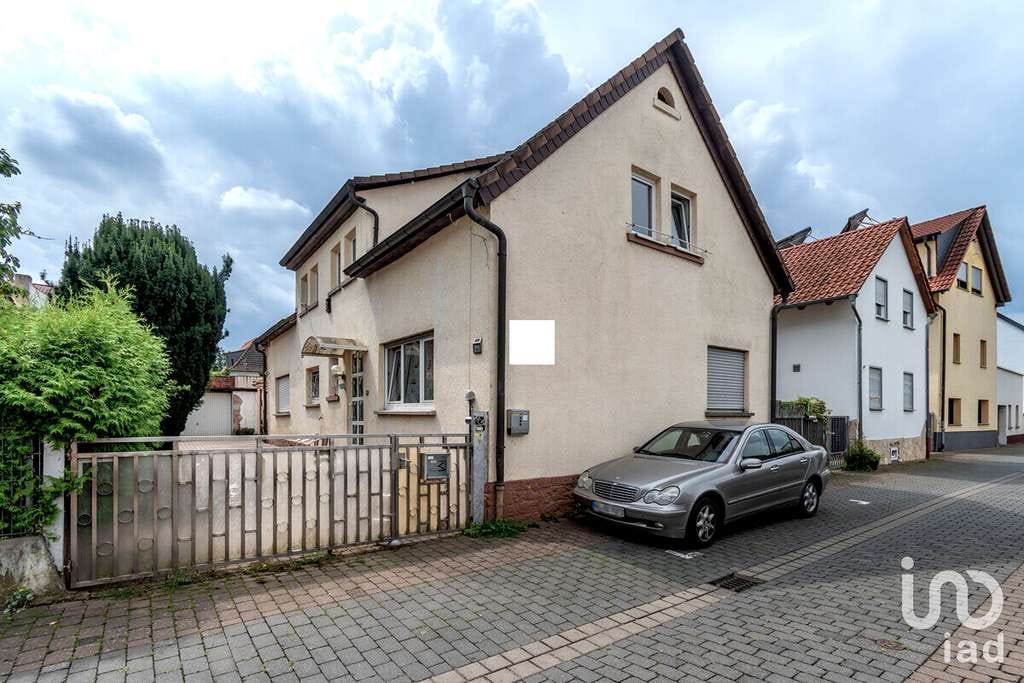 Immobilie in Großkrotzenburg - Viel Platz und sichere Mieteinnahmen - Zweifamilienhaus in Großkrotzenburg - Bild 0