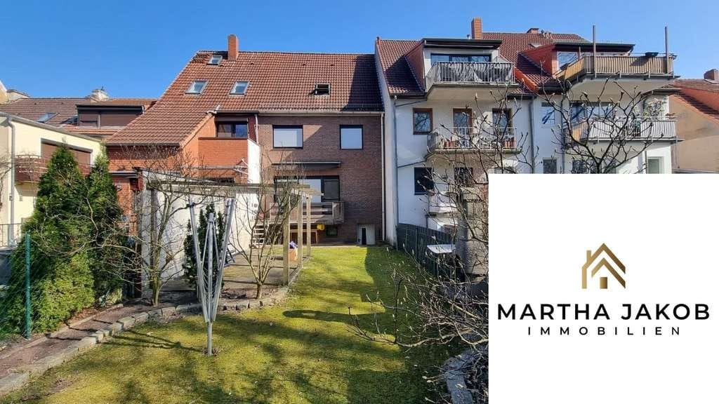 Immobilie in Bremen - Zweifamilienhaus mit Werkstatthalle & Ausbaupotenzial – ideal für Selbstständige & Handwerker! - Bild 0