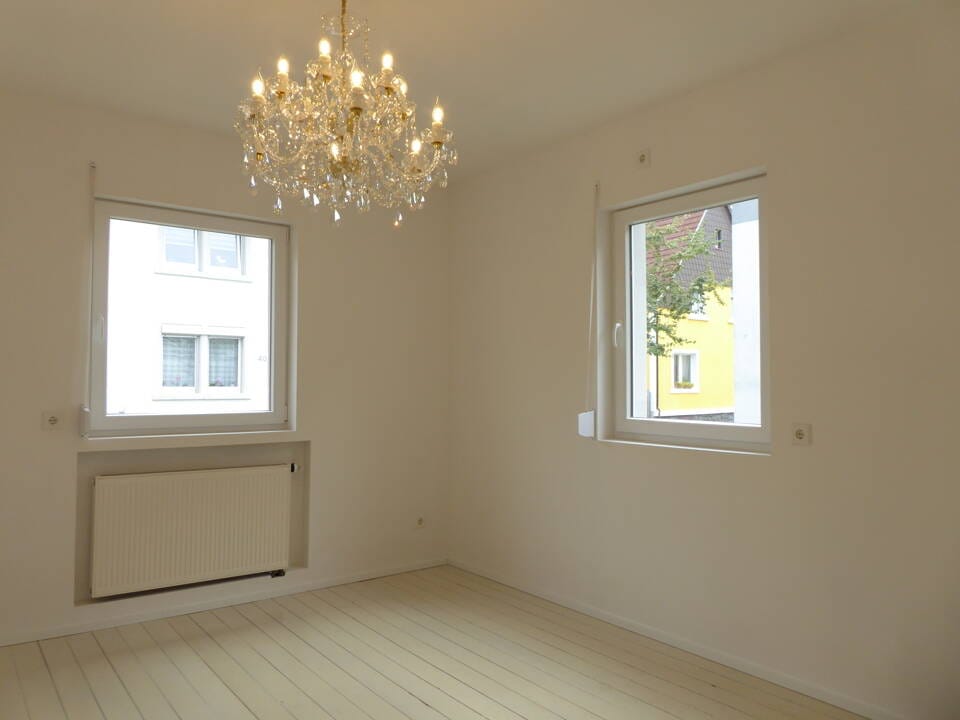 Immobilie in Laudenbach - Saniertes Haus mit zwei Wohneinheiten, großem Garten und zentraler Lage! - Bild 3
