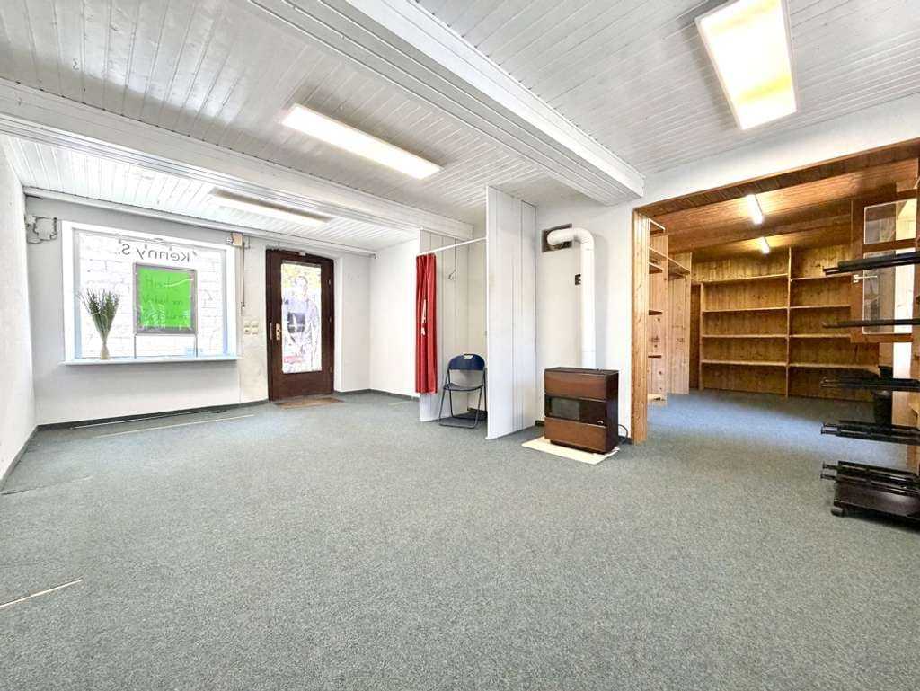 Immobilie in Creußen - Charmantes Anwesen mit viel Platz und vielseitigem Entwicklungspotenzial in Creußen - Bild 2